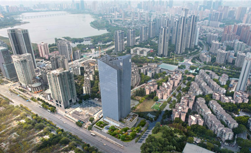 武漢首個(gè)！成都中建材碲化鎘發(fā)電玻璃助力湖北聯(lián)投總部大廈實(shí)現(xiàn)三星綠建標(biāo)準(zhǔn)