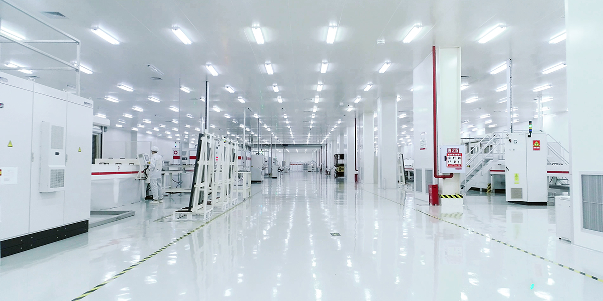 成都中建材光電材料有限公司生產(chǎn)線